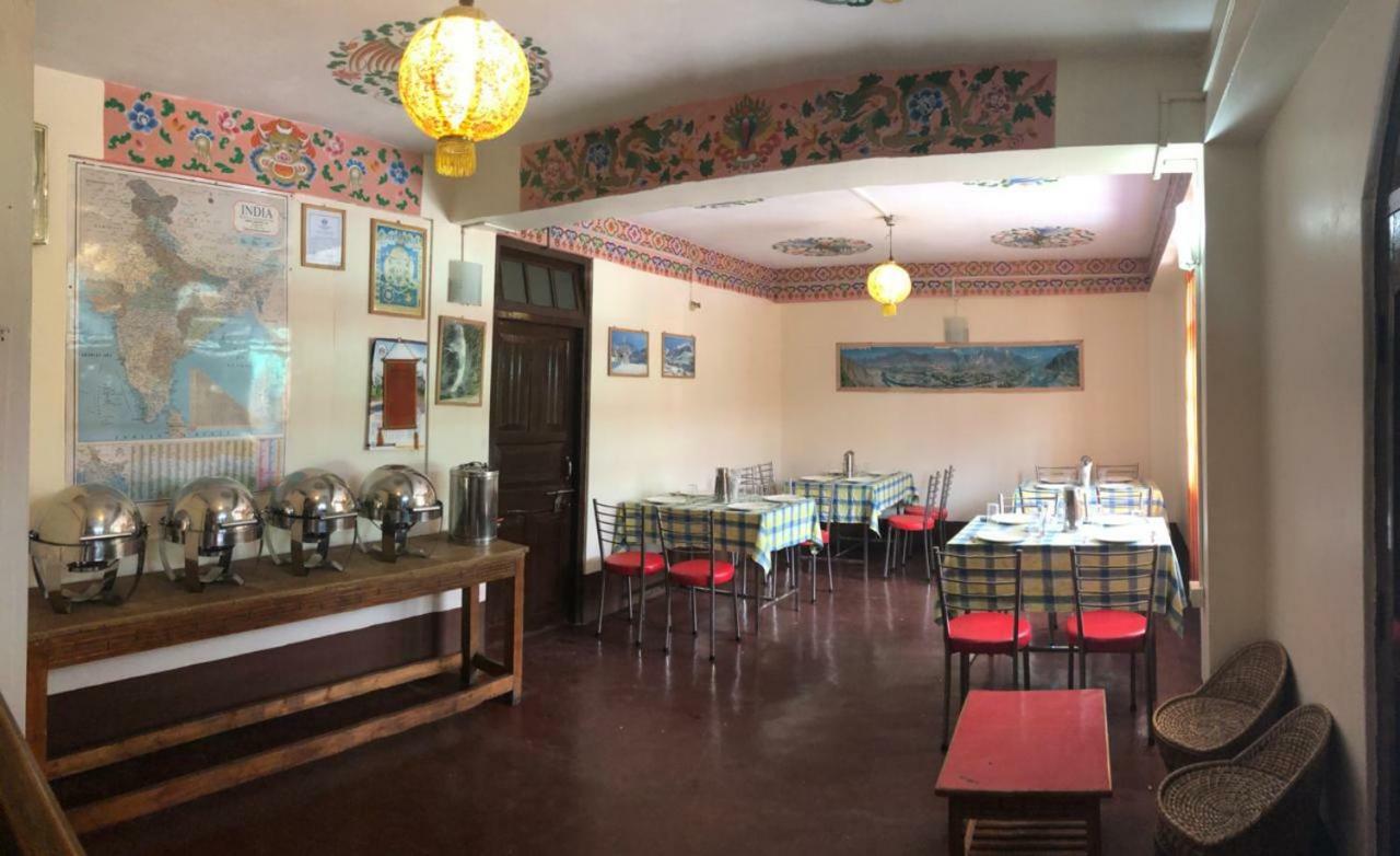 Golden Fish Hotel, Lachung Zewnętrze zdjęcie