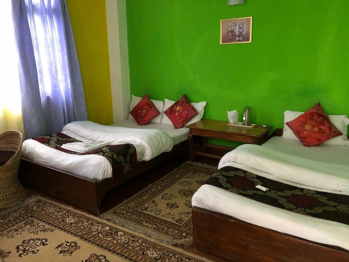 Golden Fish Hotel, Lachung Zewnętrze zdjęcie